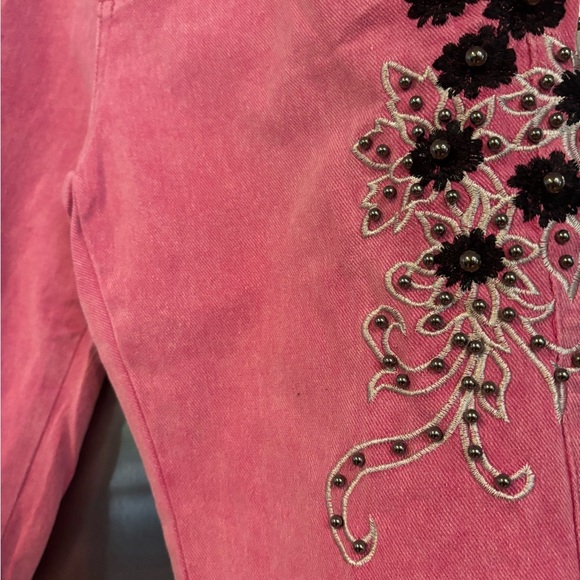 POL Embellished and Embroidered Flare Jeans NWOT - Picture 5 of 6